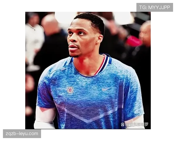 威斯布鲁克改变打法：减少强突转为高效无球终结