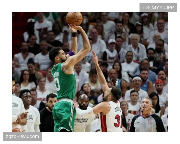 格兰特·威廉姆斯无球跑动制造空间，3D属性提升球队进攻效率