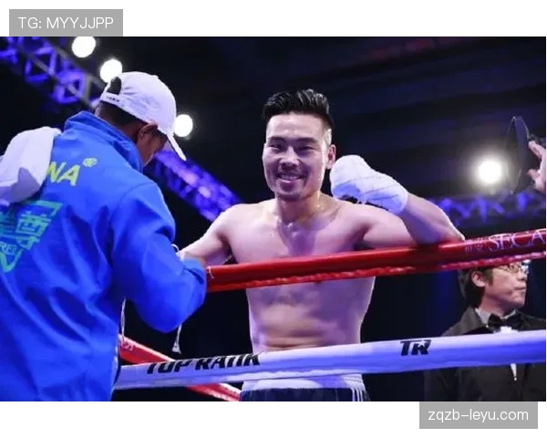 石智勇上场像军人，走出赛场像大老板，手腕那块表光把我闪瞎